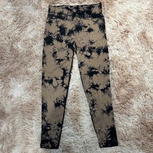 Black and Tan Tie-Dye Leggings